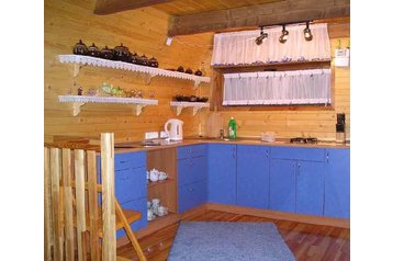 Ukraina Bungalov Oriavčyk, Eksterjers