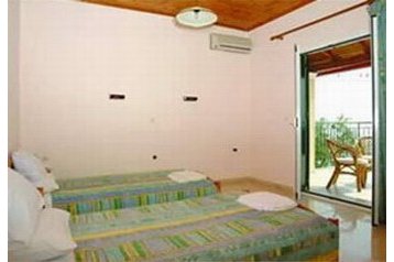Greece Chata Nissaki, Interior