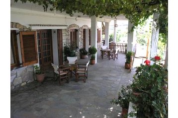 Kreeka Privát Kalives, Eksterjöör