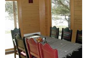 Litva Chata Šventoji, Exteriér