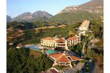Albánsko Hotel Golem, Exteriér
