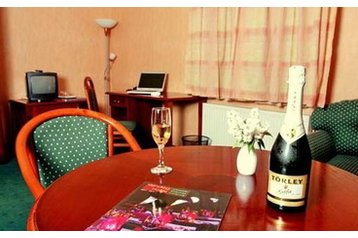 Hungary Hotel Budapest, Exterior