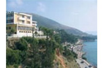 Albanien Hotel Himarë, Exterieur