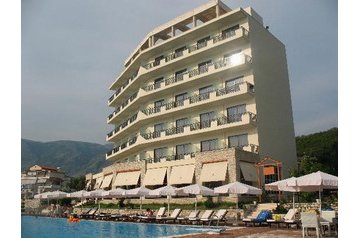 Albania Hotel Himarë, Eksteriør