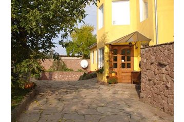Украина Hotel Zabolotiv, Заболотов, Экстерьер