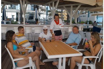 Albaania Hotel Golem, Eksterjöör