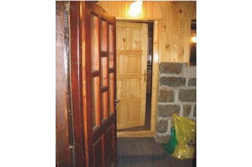 Serbia Chata Raška, Eksterjöör