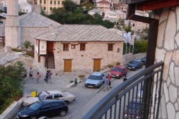 Bosnia şi Herţegovina Hotel Mostar, Exteriorul