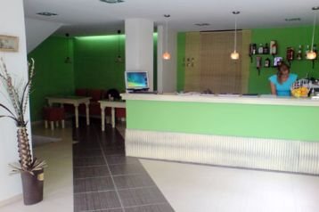 Bosnia şi Herţegovina Hotel Mostar, Exteriorul