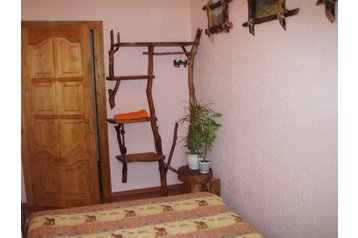 Ukrajina Privát Mukačevo, Exteriér