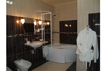 Ukrajina Hotel Ivano-Frankivsk, Exteriér
