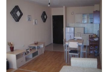 Bulgaaria Privát Černomorec, Eksterjöör