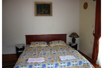 Macedónsko Penzión Trepcja, Exteriér