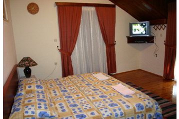 Macedónsko Penzión Trepcja, Exteriér