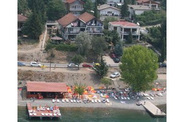 Macedónsko Privát Lagadin, Exteriér