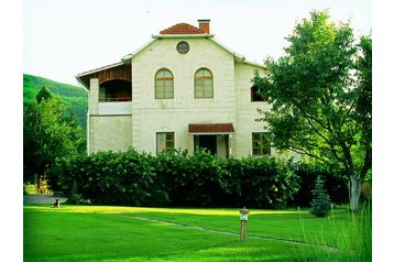 Ukraine Chata Podhornoje, Exterior