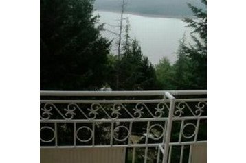 Makedonia Privát Mavrovo, Eksteriør