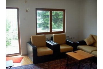 Makedonia Privát Mavrovo, Eksteriør