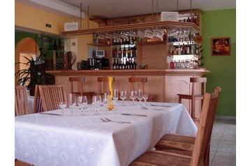 Литва Hotel Garliava, Екстер'єр