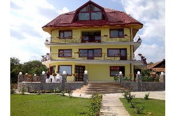 România Penzión Cornu, Exteriorul