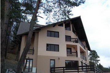 Rumeenia Privát Zărneşti, Eksterjöör