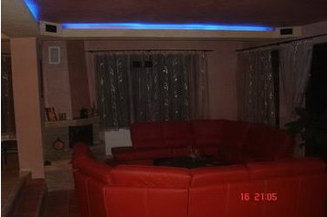 Rumeenia Privát Zărneşti, Eksterjöör