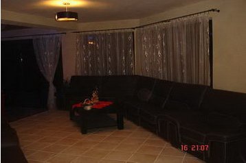 Rumeenia Privát Zărneşti, Eksterjöör