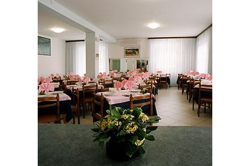 Italia Hotel Rimini, Eksteriør