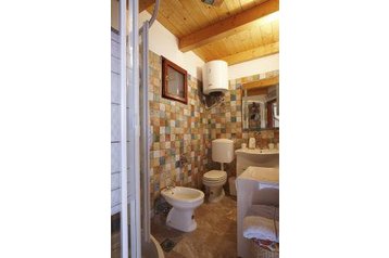 Croatie Chata Cerovlje, Extérieur