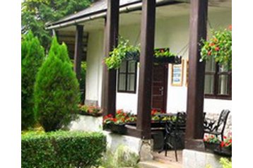 Ungarn Privát Parádsasvár, Eksteriør