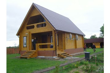 Ukraine Chata Komarove, Exterior