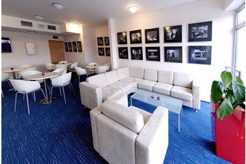 Čekija Hotel Roztoky, Eksterjeras