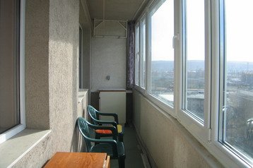 Bulgarie Byt Varna, Extérieur