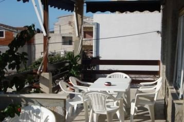 Apartaments Duće 2