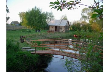 Belarus Chata Olizarov-Stav, Exterior