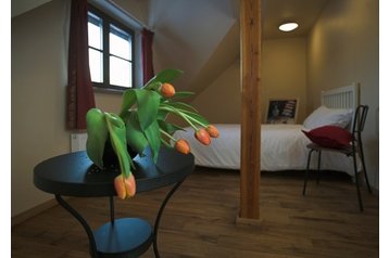 Готель Kārļi 4