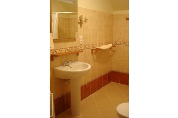 Отель Kārļi 4