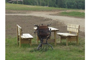 Lettország Privát Dzērbene, Exteriőr