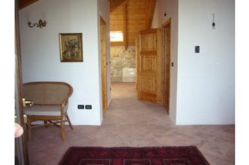 Albania Privát Kaninë, Eksteriør