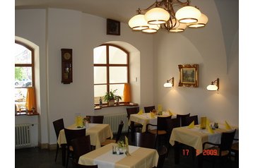 Чехія Hotel Hostinné, Екстер'єр