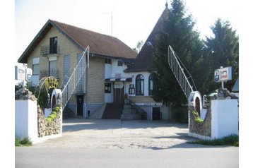 Srbsko Hotel Feketić, Exteriér