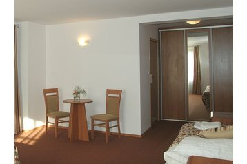 Polonia Penzión Sienna, Exteriorul