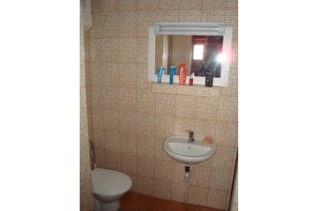 Czechy Chata Díly, Zewnątrz