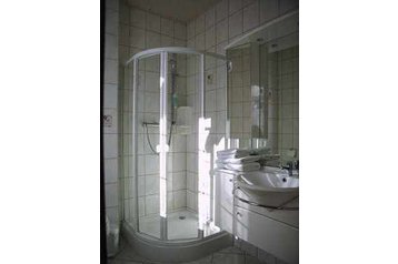 Saksamaa Privát Erfurt, Eksterjöör