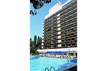 Ungari Byt Balatonföldvár, Eksterjöör