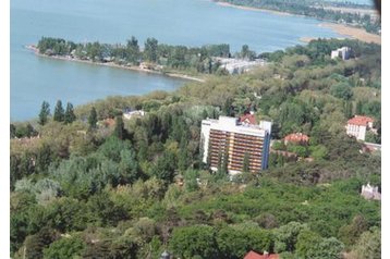 Ungari Byt Balatonföldvár, Eksterjöör