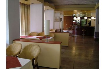 Ungari Byt Balatonföldvár, Eksterjöör