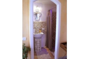 Italia Penzión Roma, Esterno