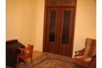 Rusko Byt Moskva, Exteriér