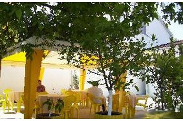 Ukraina Hotel Mukačevo, Eksteriør